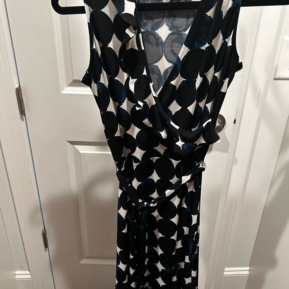 Leota Black and White Sheath Cocktail Dress